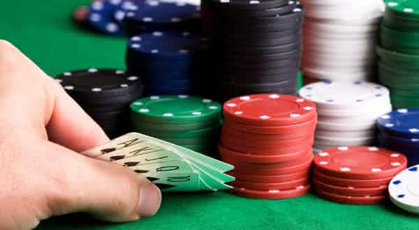 poker entre as razoes estupidas para pedir divorcio