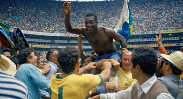 pele entre os maiores artilheiros de todos os tempos
