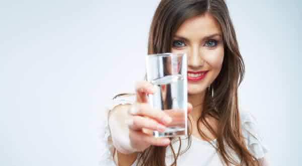 previne depressao entre as razoes para beber mais agua